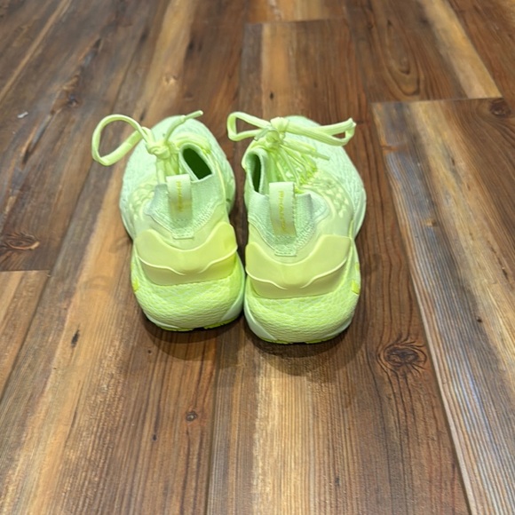 Under Armour Green Athletic Shoes with Knit Mesh Upper - Picture 4 of 6